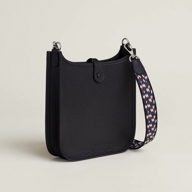 HERMES - 【新品・未使用品】エヴリンTPM キャバン シルバー HERMES - 【新品・未使用品】エヴリンTPM キャバン シルバー