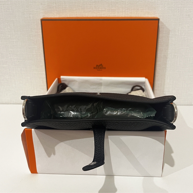 HERMES - 【新品・未使用品】エヴリンTPM キャバン シルバー HERMES - 【新品・未使用品】エヴリンTPM キャバン シルバー