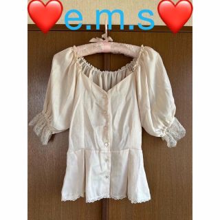 イームス(EMS)の❤️e.m.s❤️イームス❤️クリームベージュ❤️トップス❤️(カットソー(半袖/袖なし))