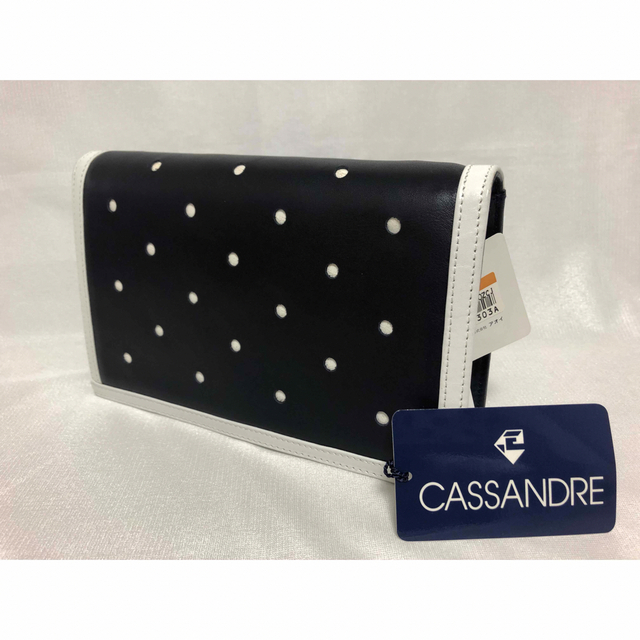 オンライン店舗 【新品】カサンドレ ＊ CASSANDRE クラッチバッグ www