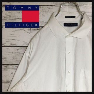 トミーヒルフィガー(TOMMY HILFIGER)の【全体にTH刺繍入り】トミーヒルフィガー☆長袖ドレスシャツ　白色L E25(シャツ)