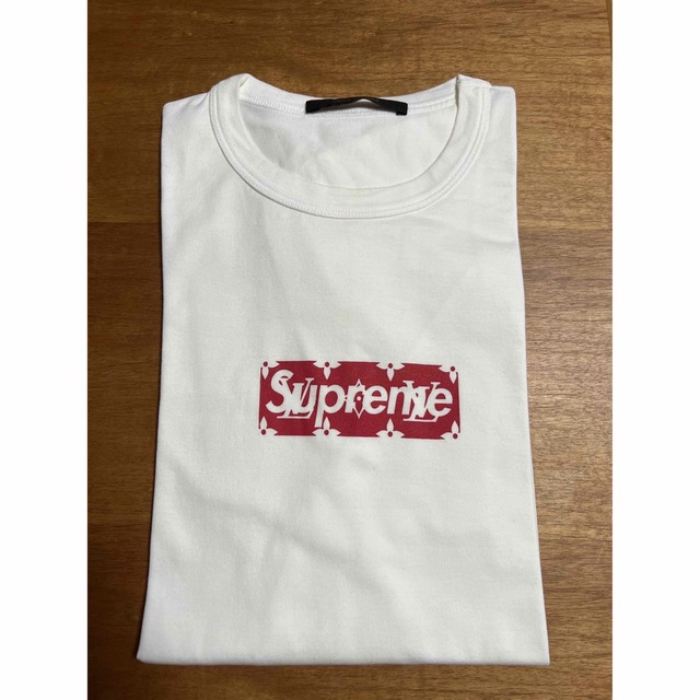 ルイヴィトン supreme tee