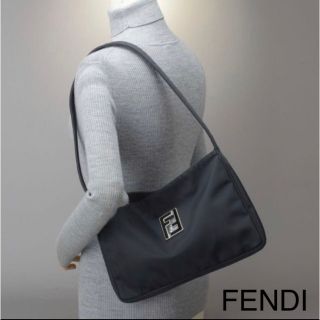 フェンディ(FENDI)の最終値下げ 激レア 極上美品 高級 FENDI FF ロゴ ショルダー バッグ(ショルダーバッグ)