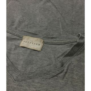 FACTOTUM - ファクトタム FACTOTUM 半袖VネックTシャツ メンズ 44の