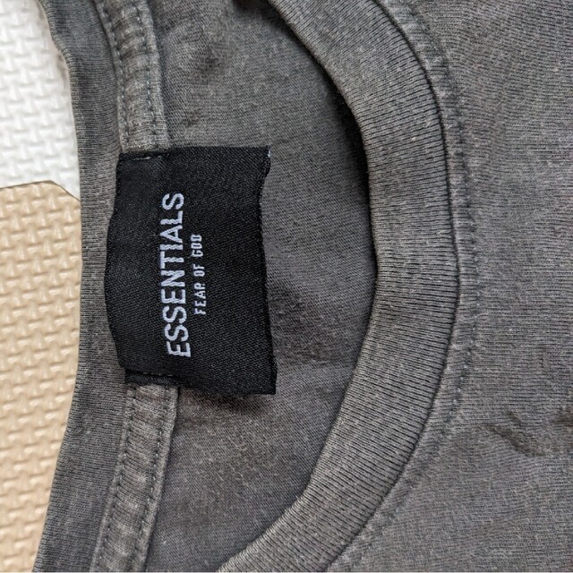 FEAR OF GOD(フィアオブゴッド)のESSENTIALS　Tシャツ メンズのトップス(シャツ)の商品写真