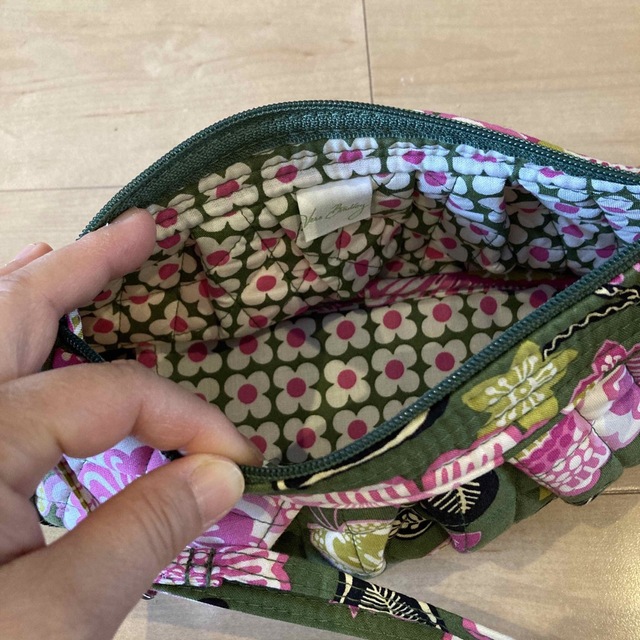 Vera Bradley(ヴェラブラッドリー)のVera Bradleyショルダーバッグ　本日のみのお値下げです‼️ レディースのバッグ(ショルダーバッグ)の商品写真