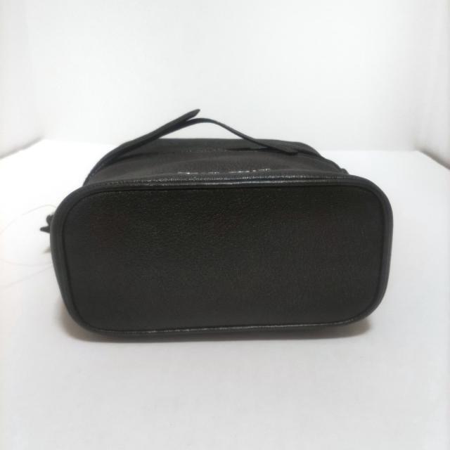 miumiu(ミュウミュウ)のミュウミュウ バニティバッグ美品  - 黒 レディースのバッグ(その他)の商品写真