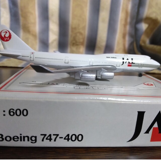 schabak1/600JAL B747-400 エンタメ/ホビーのおもちゃ/ぬいぐるみ(模型/プラモデル)の商品写真