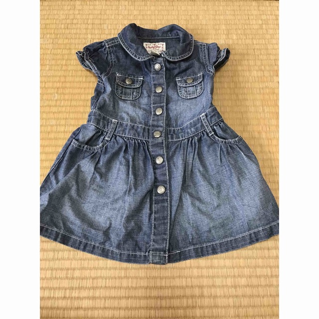 babyGAP(ベビーギャップ)のbaby GAP デニムワンピース90 キッズ/ベビー/マタニティのキッズ服女の子用(90cm~)(ワンピース)の商品写真