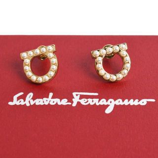 FERRAGAMO Salvatoreフェラガモ ガンチーニ クリスタルピアス ゴールド (S)イタリア正規品 760123696576 新品