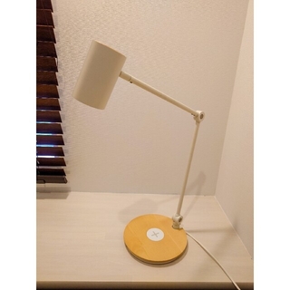 イケア(IKEA)のIKEA RIGGAD - ワイヤレス充電対応LEDライト(テーブルスタンド)