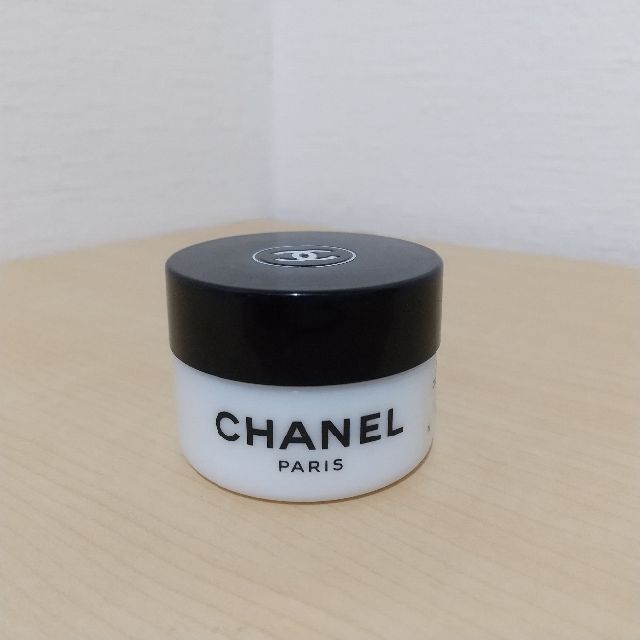 CHANEL(シャネル)のシャネル  空容器  空ビン  小物入れ コスメ/美容のメイク道具/ケアグッズ(ボトル・ケース・携帯小物)の商品写真