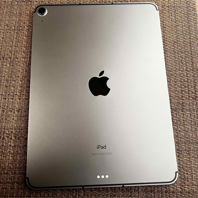 iPad Air 第4世代 64 GB Cellular SIMロック解除済み