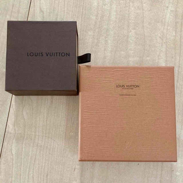 LOUIS VUITTON(ルイヴィトン)のルイヴィトン　空箱2箱（エピ柄あり） レディースのファッション小物(その他)の商品写真