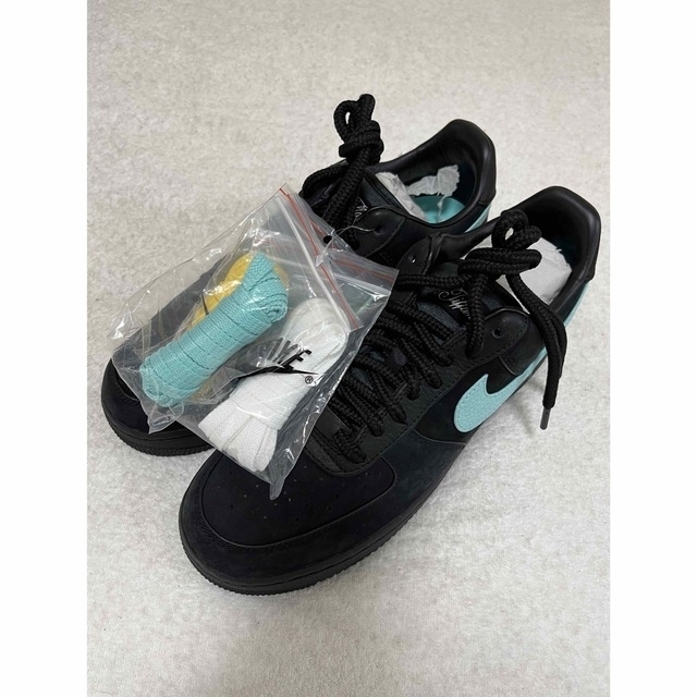 NIKE(ナイキ)のTiffany & Co. × Nike Air Force 1 Low  メンズの靴/シューズ(スニーカー)の商品写真