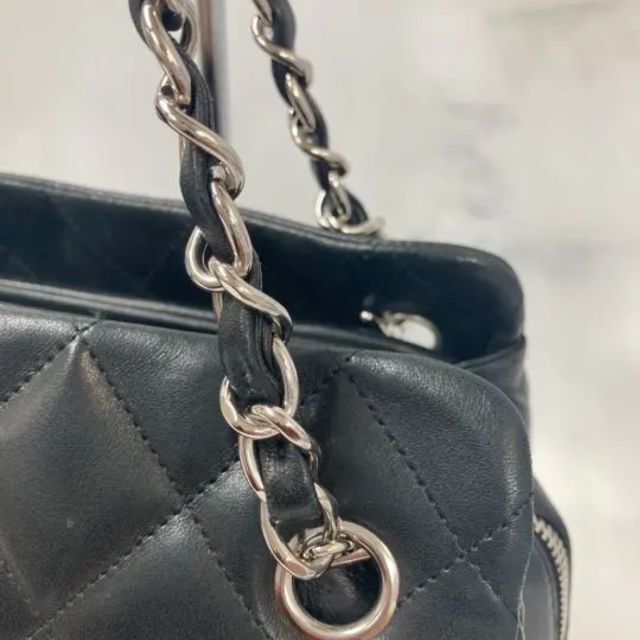 CHANEL シャネル　マトラッセ　ラムスキン　チェーンバッグ　人気　美品