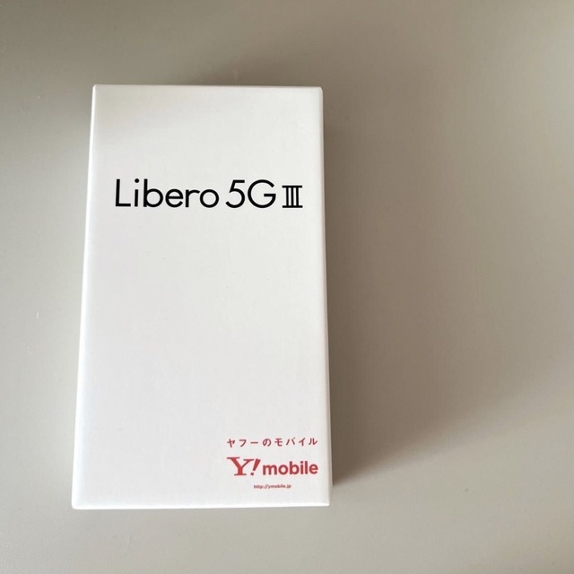 スマホ/家電/カメラ新品　Libero 5G III A202ZT  ホワイト　本体　SIMフリー