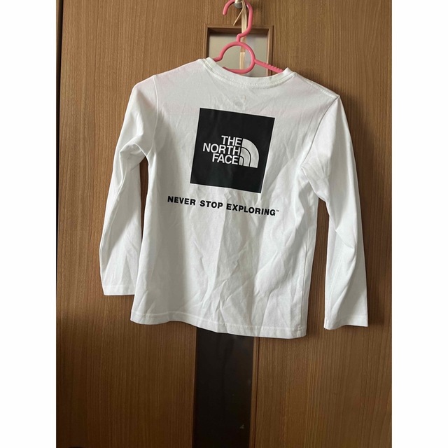 THE NORTH FACE(ザノースフェイス)のNORTHFaceのロンＴ130(元値3900円) キッズ/ベビー/マタニティのキッズ服女の子用(90cm~)(Tシャツ/カットソー)の商品写真