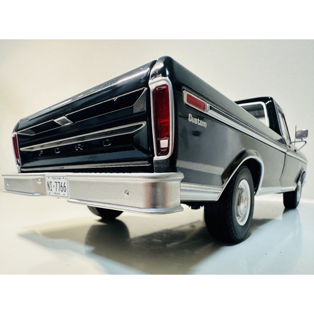 Ford(フォード)のGreenLightグリーンライト/'73 Fordフォード F100 1/18 エンタメ/ホビーのおもちゃ/ぬいぐるみ(ミニカー)の商品写真