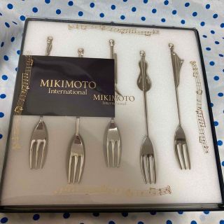 ミキモト(MIKIMOTO)の未使用　ミキモト　パール付きフォークセット(カトラリー/箸)