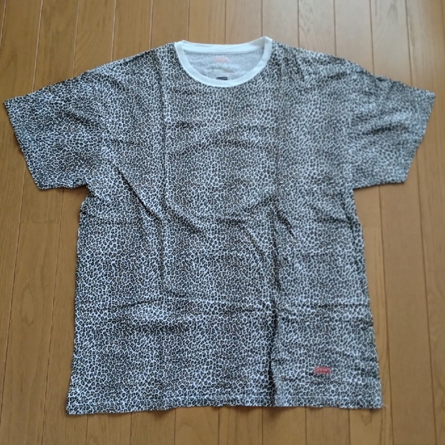 Supreme(シュプリーム)のSupreme Hanes Leopard Tagless Tee メンズのトップス(Tシャツ/カットソー(半袖/袖なし))の商品写真