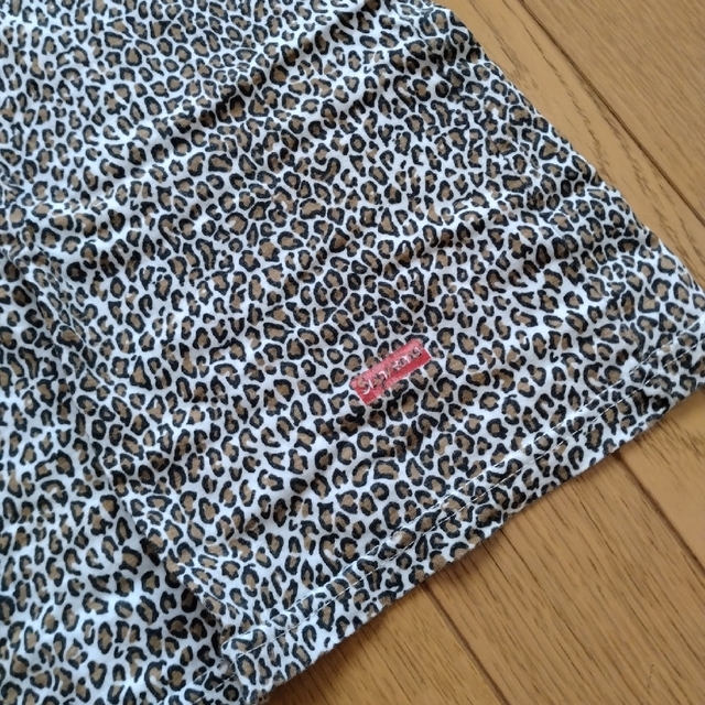 Supreme(シュプリーム)のSupreme Hanes Leopard Tagless Tee メンズのトップス(Tシャツ/カットソー(半袖/袖なし))の商品写真