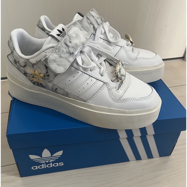 adidas originals フォーラムボネガ　厚底スニーカー　24.５cm