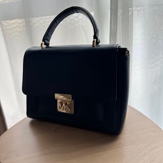 マイケルコース(Michael Kors)のMICHAEL KORS 紺色バッグ(ショルダーバッグ)