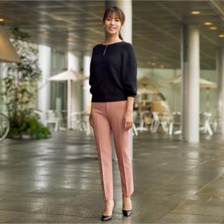 ユニクロ(UNIQLO)のユニクロ スマートアンクルパンツ Ｓサイズ 深田恭子(クロップドパンツ)