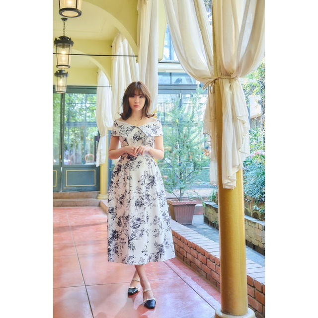 【新品】Secret Garden Midi Dress レディースのワンピース(ロングワンピース/マキシワンピース)の商品写真