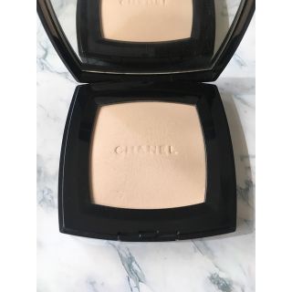 CHANEL シャネル　プードゥルユニヴェルセルコンパクト　フェイスパウダー