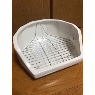 Leaf Corporation うさぎの陶器製トイレ タイプA(小動物)