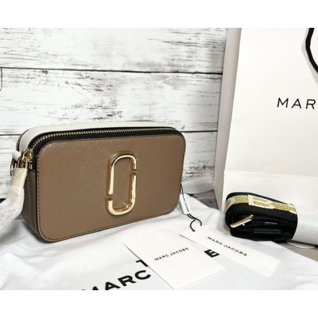 600g開閉仕様【新品】MARC JACOBS フレンチグレーマルチ　ベージュ、白