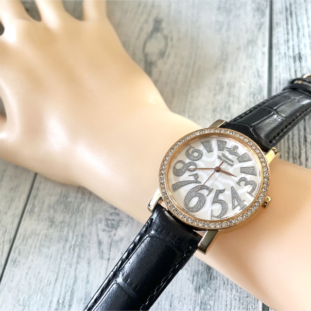 VIVIENNE WEST WOOD WRIST WATCH 美品