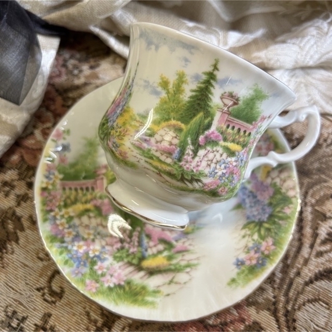 ROYAL ALBERT - 希少 英国製 royaladderley England カップ&ソーサー1 ...