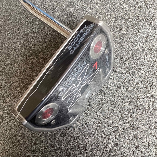 Scotty Cameron(スコッティキャメロン)の未使用品　パター　タイトリスト　スコッティキャメロン　FUTURA X7 スポーツ/アウトドアのゴルフ(クラブ)の商品写真