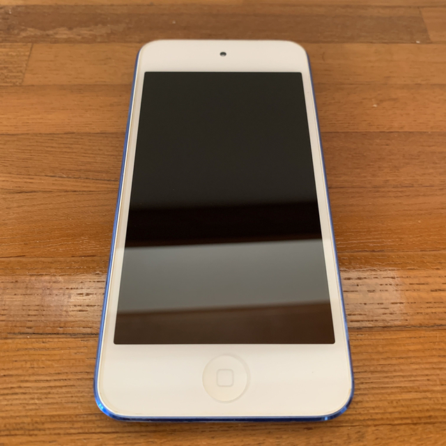 iPod touch(アイポッドタッチ)のiPod Touch (第6世代) A1574 16GB ブルー スマホ/家電/カメラのオーディオ機器(ポータブルプレーヤー)の商品写真