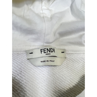 ⭐︎美品⭐︎ FENDI フェンディ　フロントロゴ　フーディ