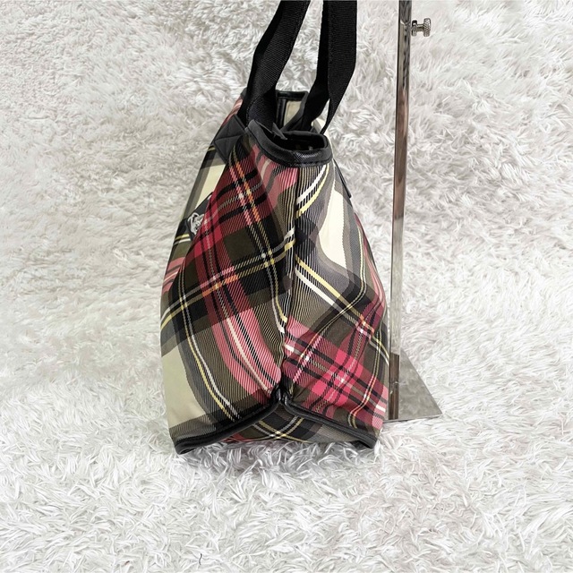 Vivienne Westwood(ヴィヴィアンウエストウッド)のヴィヴィアンウエストウッド　オーブ ハンドバッグ　トートバッグ　チェック　総柄 レディースのバッグ(トートバッグ)の商品写真