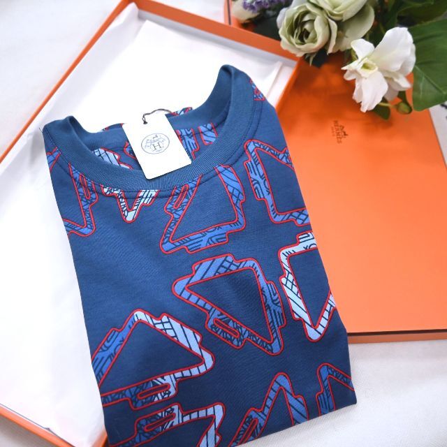 Hermes(エルメス)の★HERMES★新品タグ付★2022★TatersalesPrint★Tシャツ レディースのトップス(Tシャツ(半袖/袖なし))の商品写真