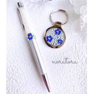 スワロフスキー(SWAROVSKI)のスワロフスキー　キーリング　ギフトセット　ペン　キーホルダー　花柄　送料無料(キーホルダー)