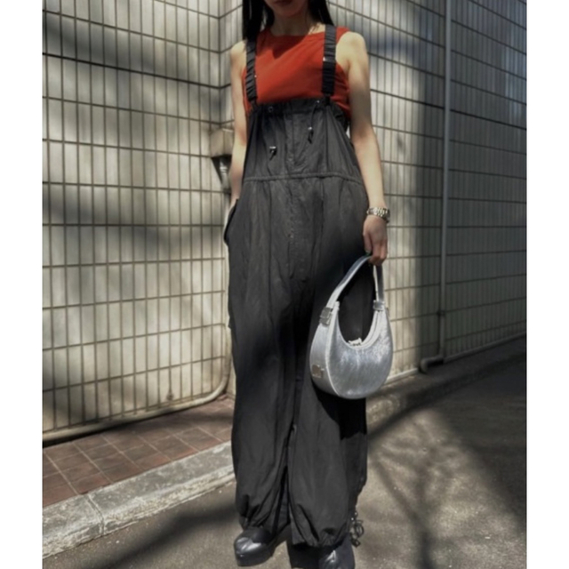 Ameri VINTAGE(アメリヴィンテージ)のAMERI  MANY WAY SUSPENDER  SKIRT ブラック　M レディースのスカート(ロングスカート)の商品写真