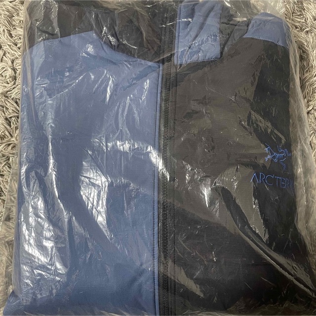 ARC'TERYX(アークテリクス)のSサイズ ARC'TERYX BEAMS 別注 Atom LT Hoody メンズのジャケット/アウター(ナイロンジャケット)の商品写真