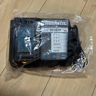 マキタ(Makita)のマキタDC18RF急速充電器(バッテリー/充電器)