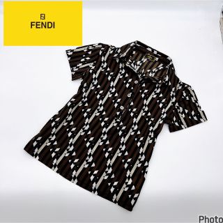 フェンディ(FENDI)のFENDI フェンディ　ポロシャツ　Tシャツ　カットソー　ブラウス(ポロシャツ)