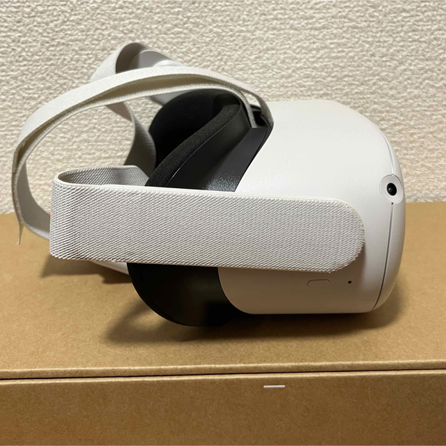 Oculus quest2 128GB  (Meta quest2) エンタメ/ホビーのゲームソフト/ゲーム機本体(家庭用ゲーム機本体)の商品写真