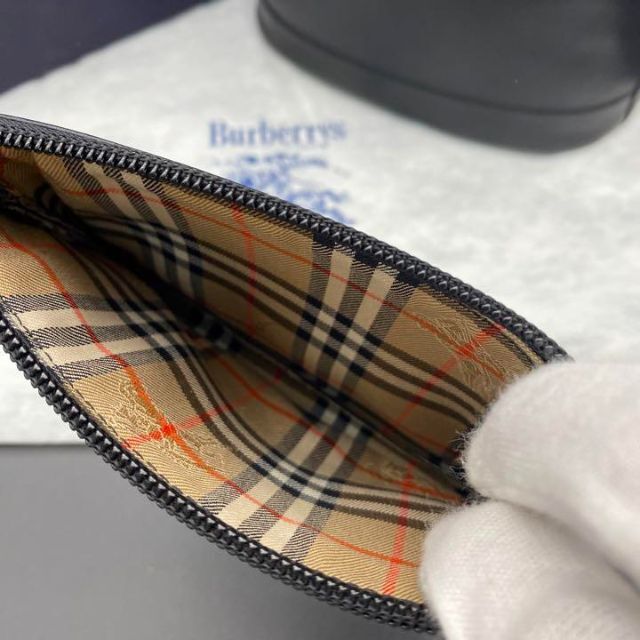 完成品 【極美品】バーバリー ノバチェック 巾着 レザー ミニポーチ