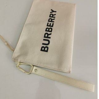 バーバリー(BURBERRY)の新品未使用 バーバリー ポーチ ノベルティ フラット(ポーチ)