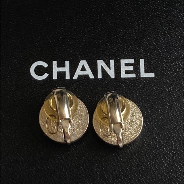 CHANEL(シャネル)のシャネル♥️ヴィンテージ クリップ イヤリング 美品 レディースのアクセサリー(イヤリング)の商品写真