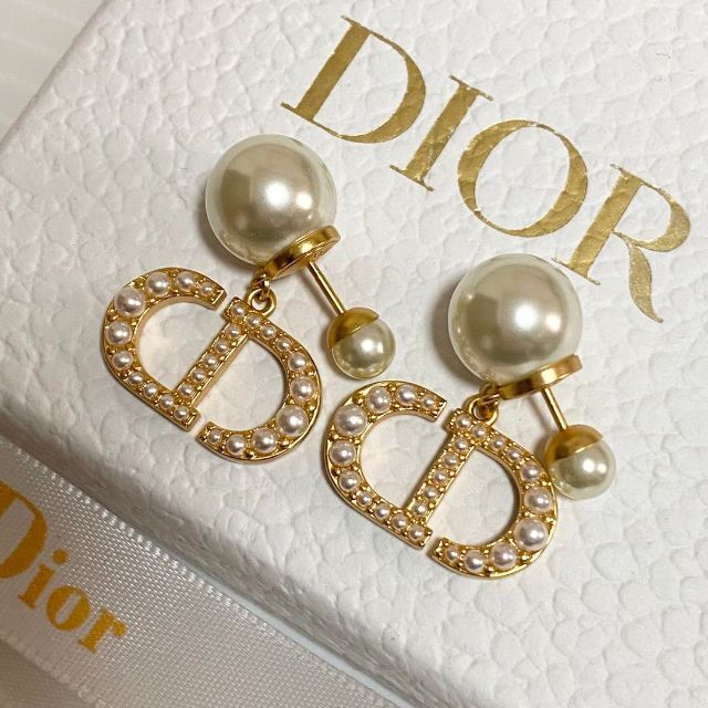 Dior♡パールピアス